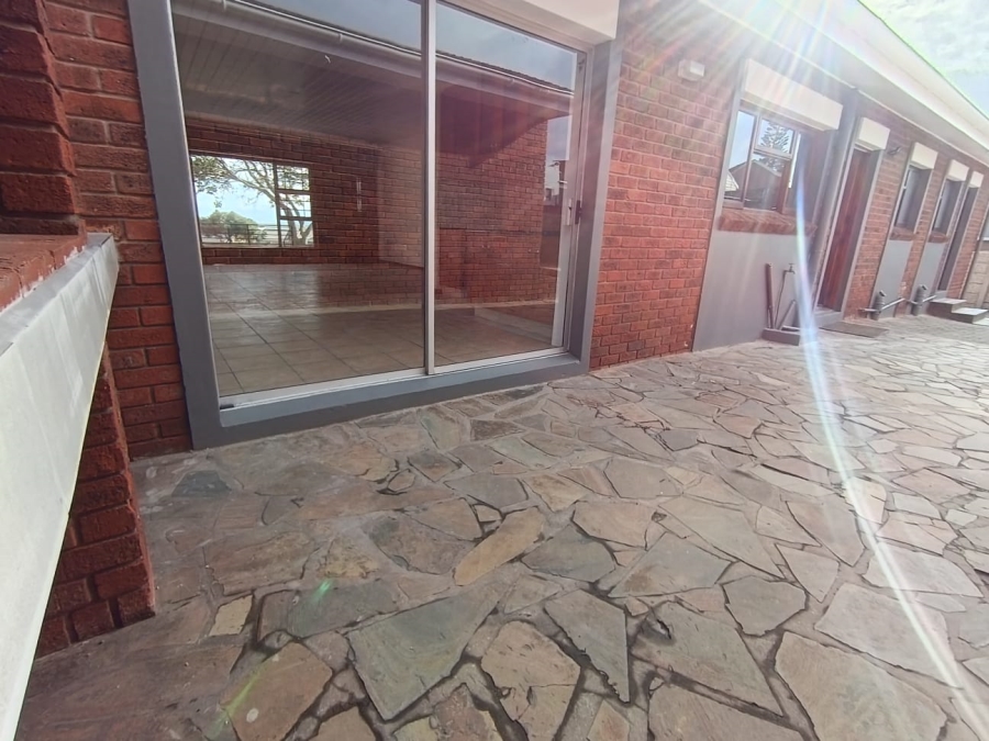 3 Bedroom Property for Sale in Heiderand Western Cape
